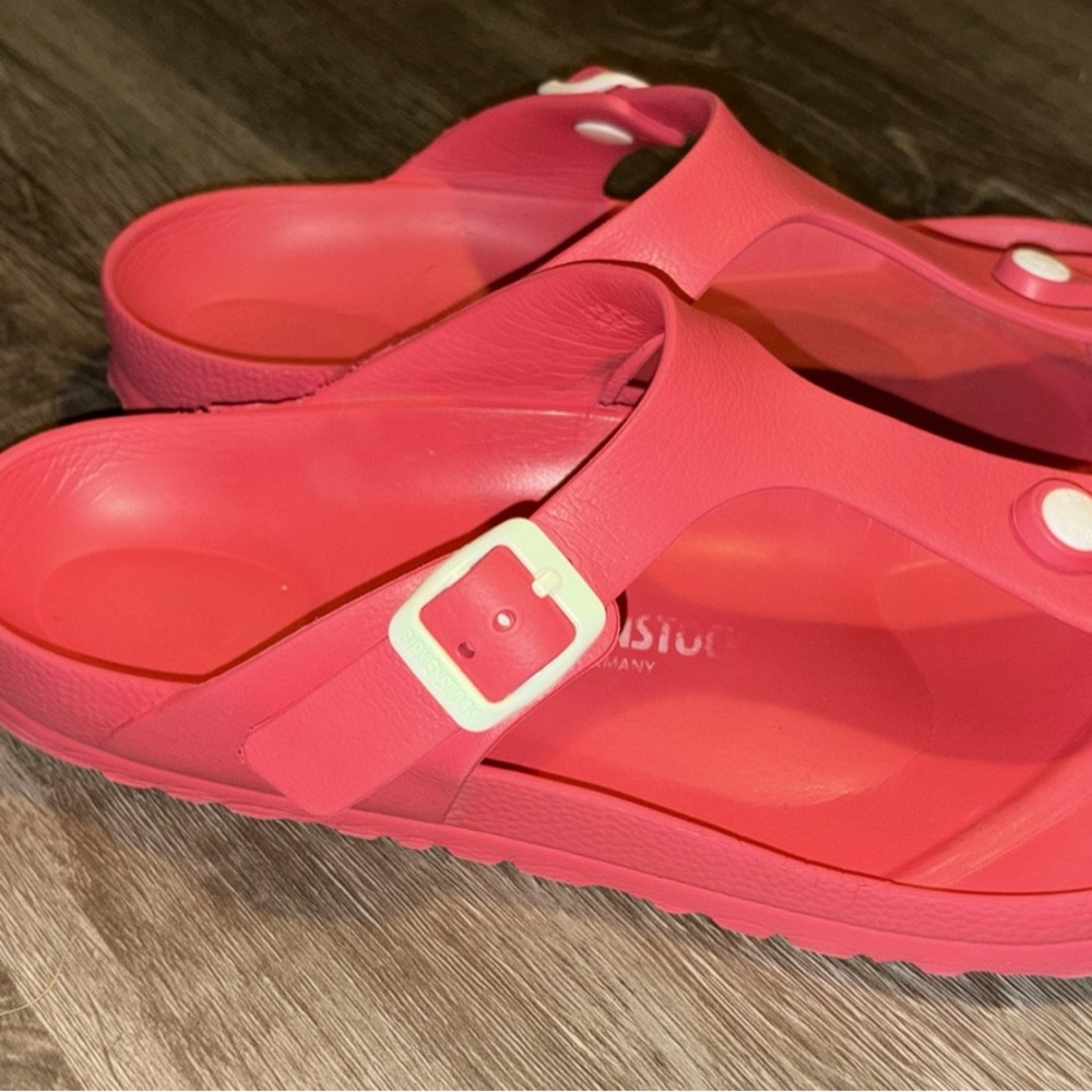 BIRKENSTOCK Gizeh Essentials PINK Buckles
